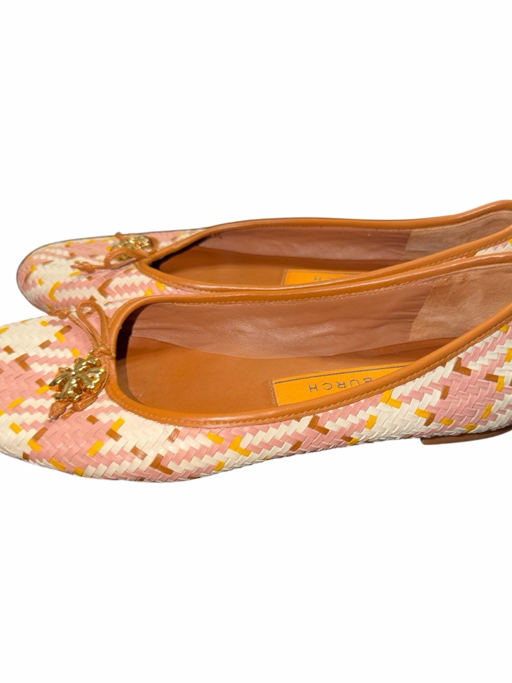 Tory Burch Pink Multi Woven Leather Bow Flats with Gold Logo Charm - Picture 5 of 8